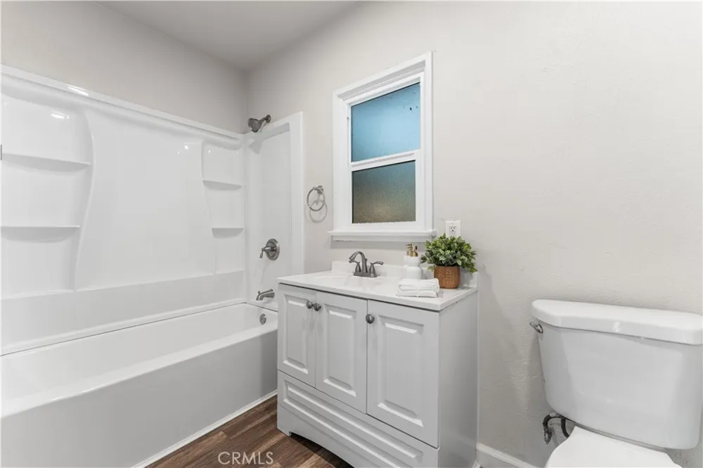44636 Cedar Avenue Lancaster, CA 93534