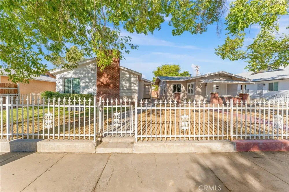 44636 Cedar Avenue Lancaster, CA 93534