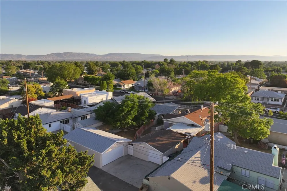 44636 Cedar Avenue Lancaster, CA 93534