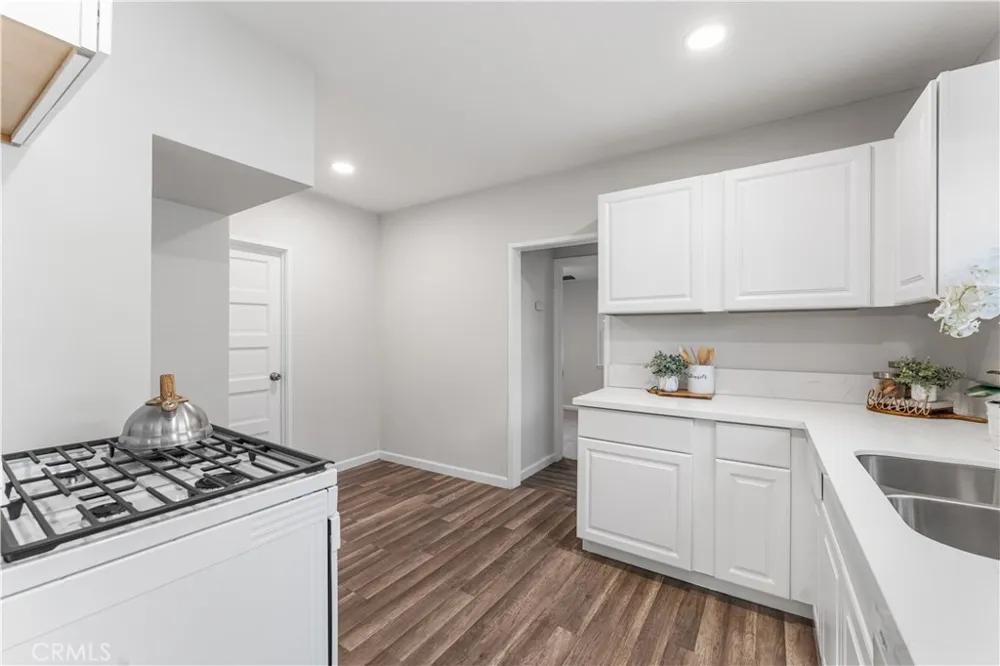 44636 Cedar Avenue Lancaster, CA 93534