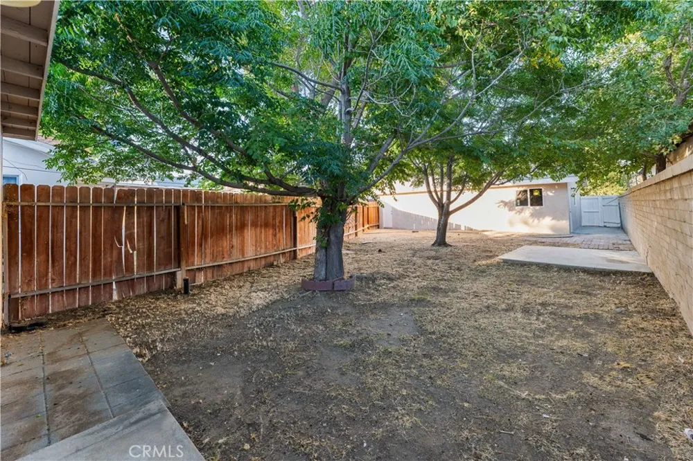 44636 Cedar Avenue Lancaster, CA 93534