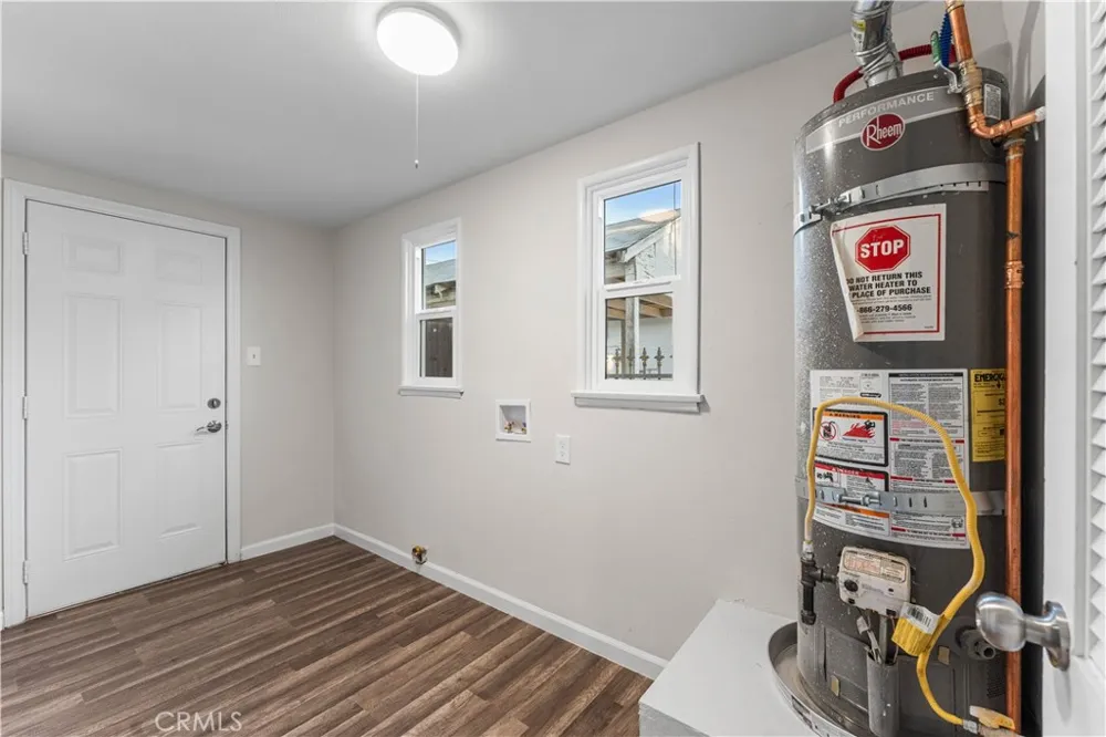 44636 Cedar Avenue Lancaster, CA 93534