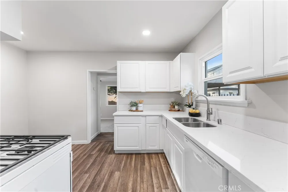 44636 Cedar Avenue Lancaster, CA 93534