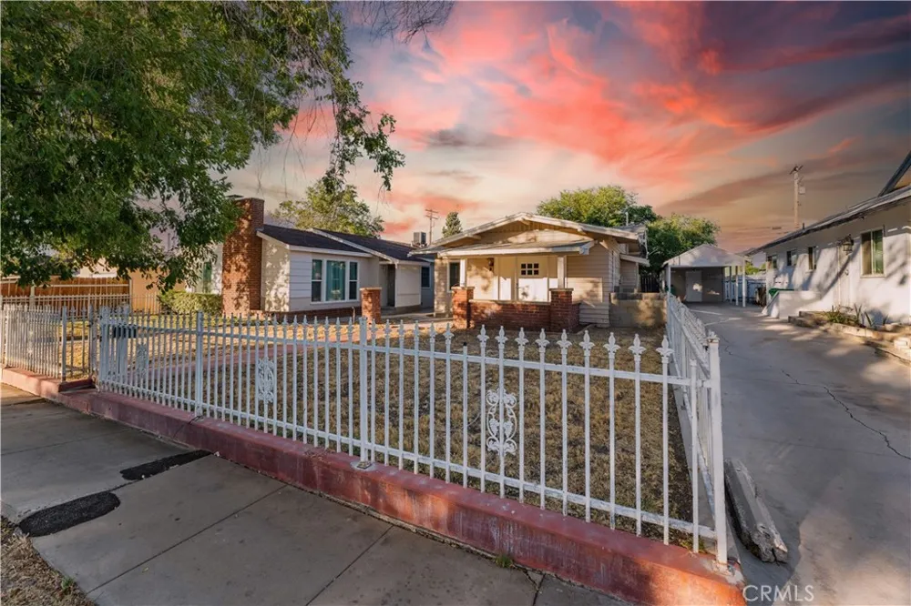 44636 Cedar Avenue Lancaster, CA 93534