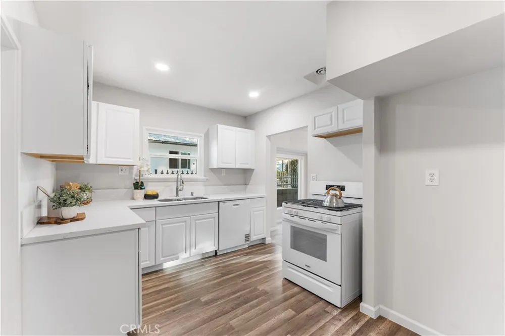 44636 Cedar Avenue Lancaster, CA 93534