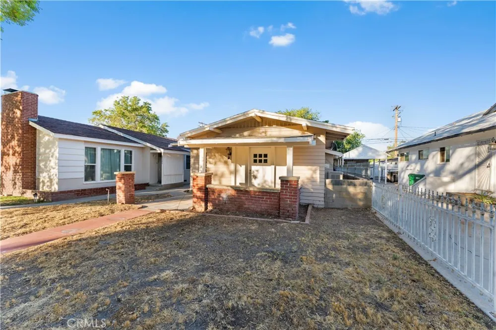 44636 Cedar Avenue Lancaster, CA 93534