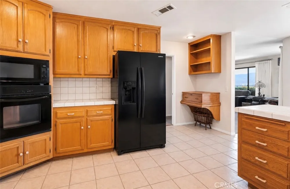 27810 Lake Street Hemet, CA 92544