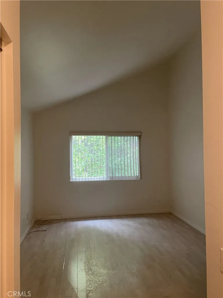 25255 Avenida Dorena Newhall, CA 91321