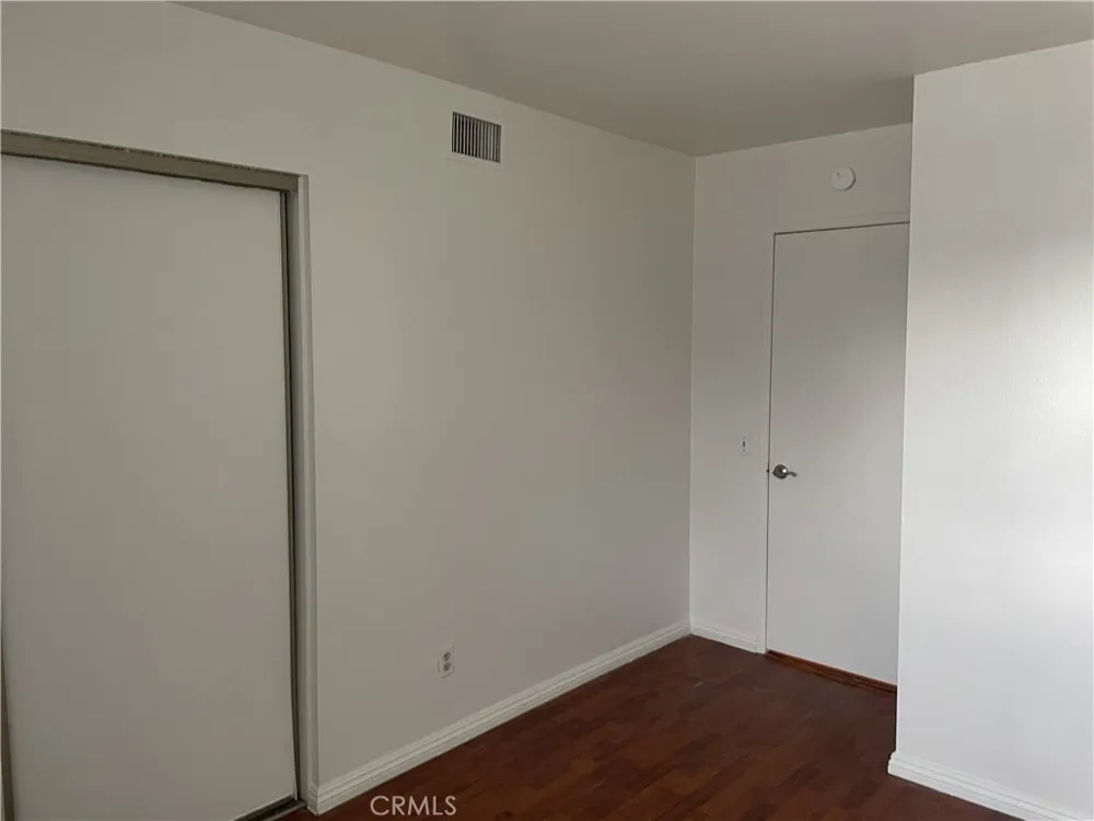 25255 Avenida Dorena Newhall, CA 91321