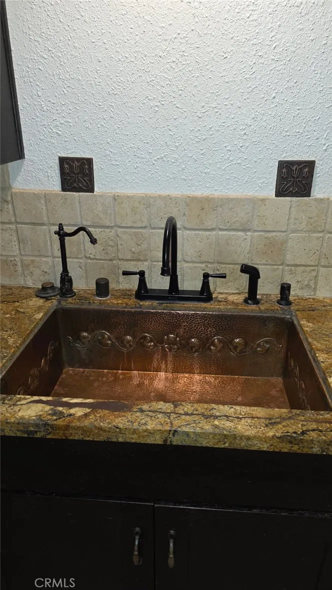 25255 Avenida Dorena Newhall, CA 91321