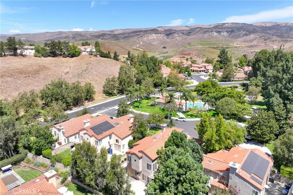 15760 Sophomore Court Moorpark, CA 93021