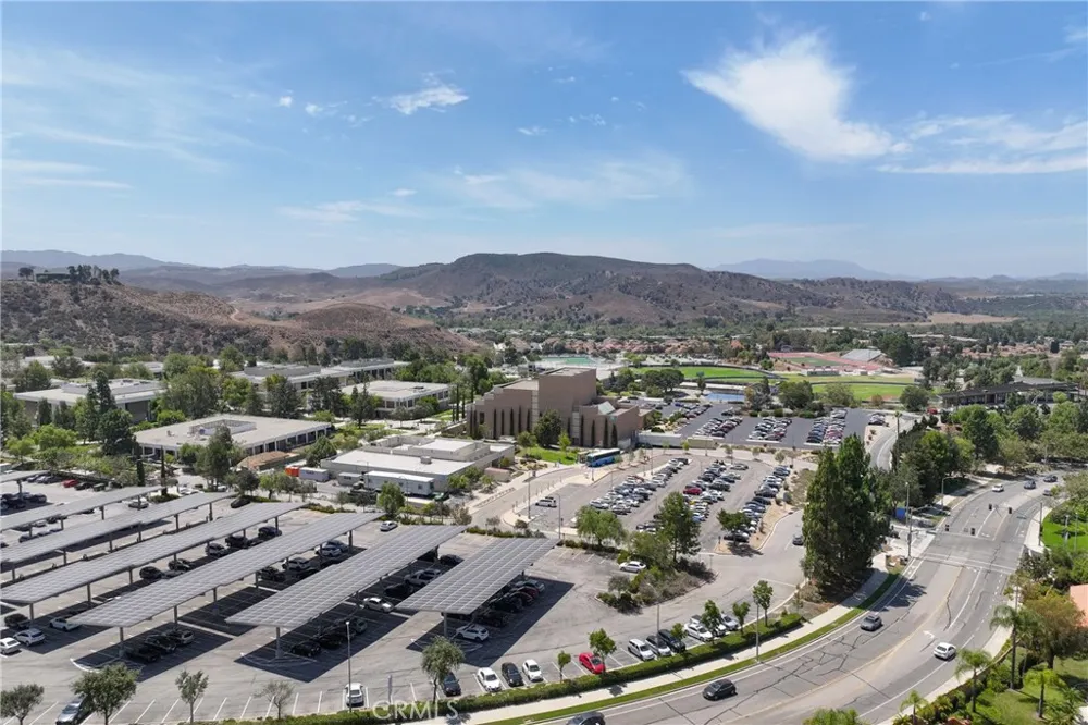 15760 Sophomore Court Moorpark, CA 93021