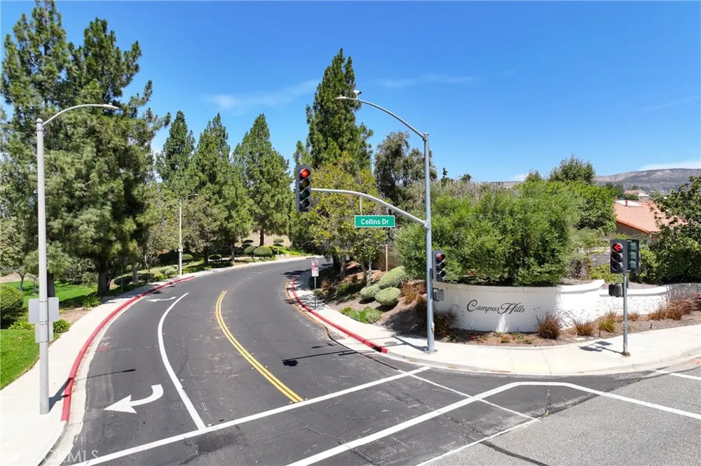 15760 Sophomore Court Moorpark, CA 93021