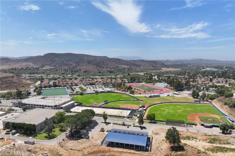 15760 Sophomore Court Moorpark, CA 93021