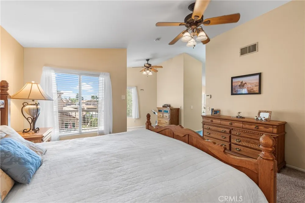 15760 Sophomore Court Moorpark, CA 93021