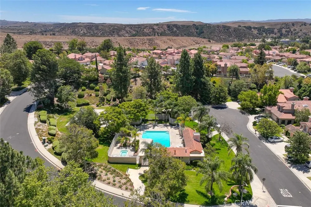 15760 Sophomore Court Moorpark, CA 93021