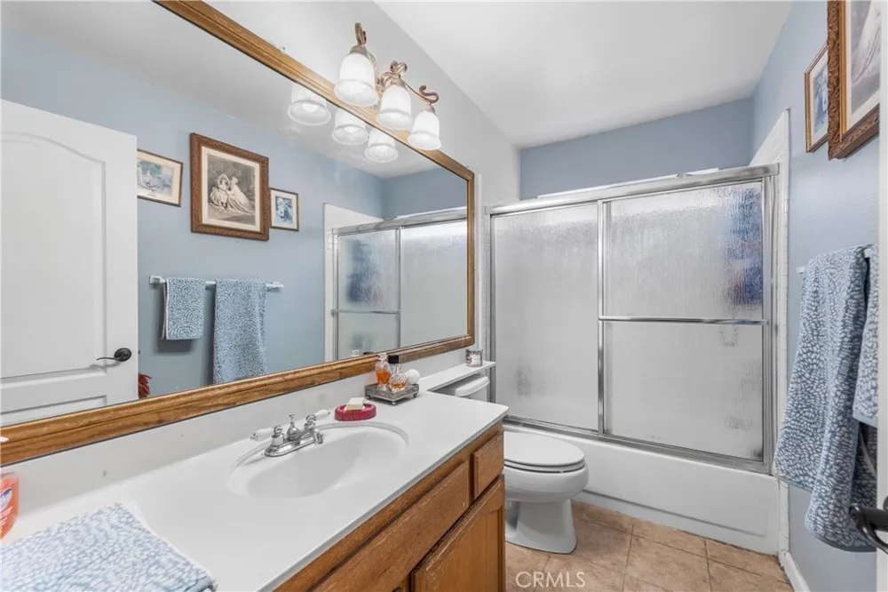 15760 Sophomore Court Moorpark, CA 93021