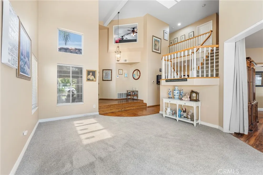 15760 Sophomore Court Moorpark, CA 93021
