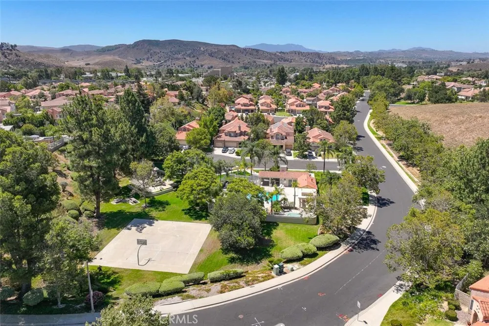 15760 Sophomore Court Moorpark, CA 93021