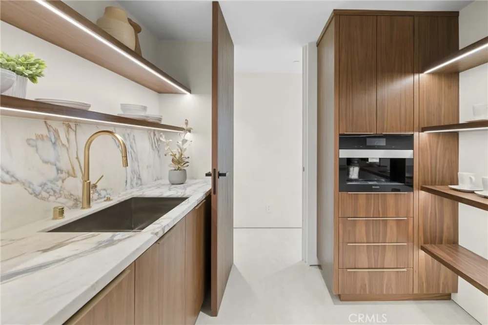 503 J Newport Beach, CA 92661