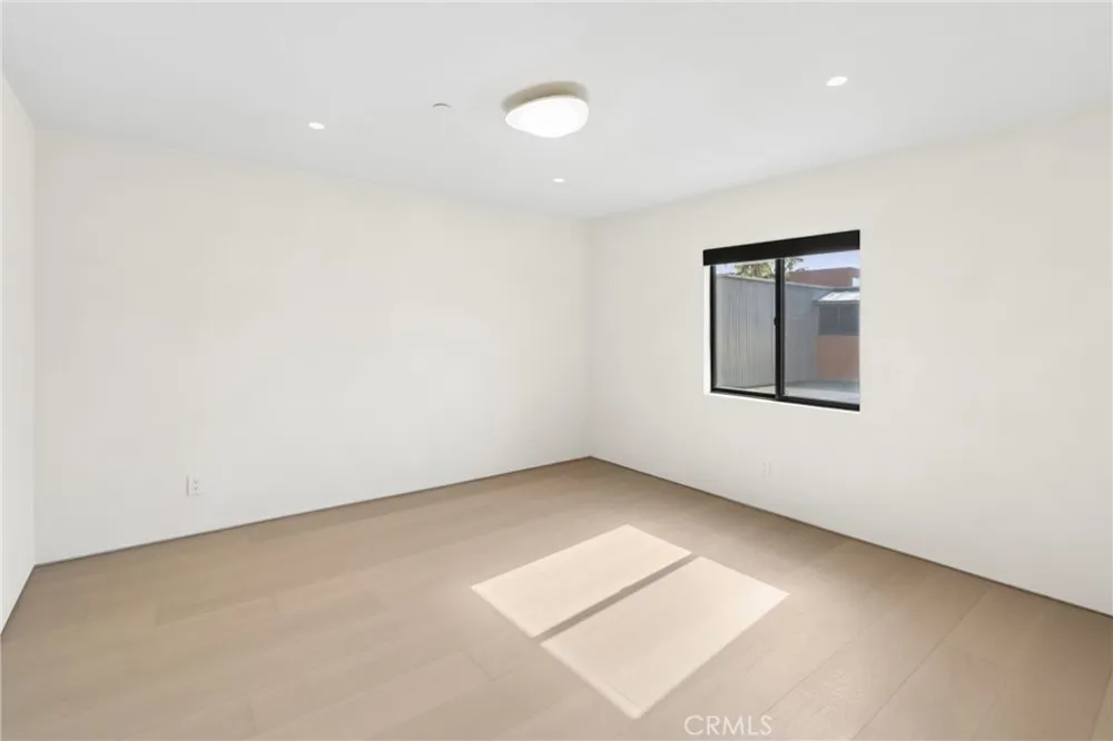 503 J Newport Beach, CA 92661