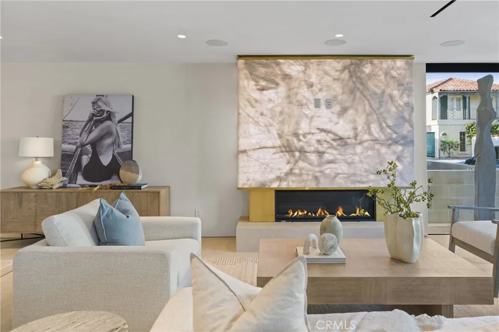 503 J Newport Beach, CA 92661