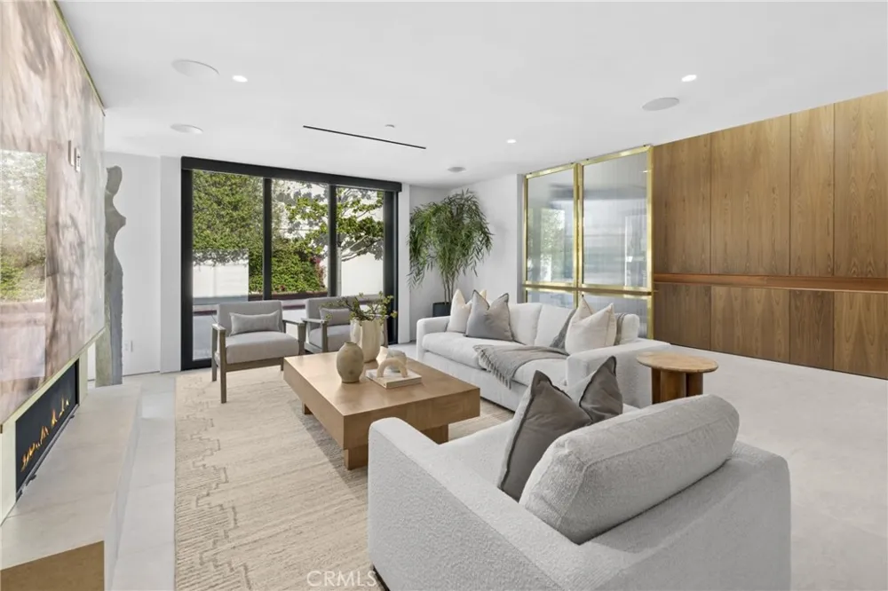 503 J Newport Beach, CA 92661