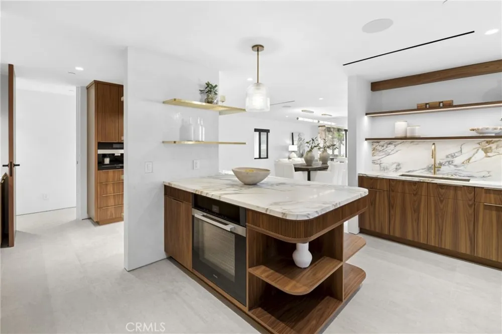 503 J Newport Beach, CA 92661