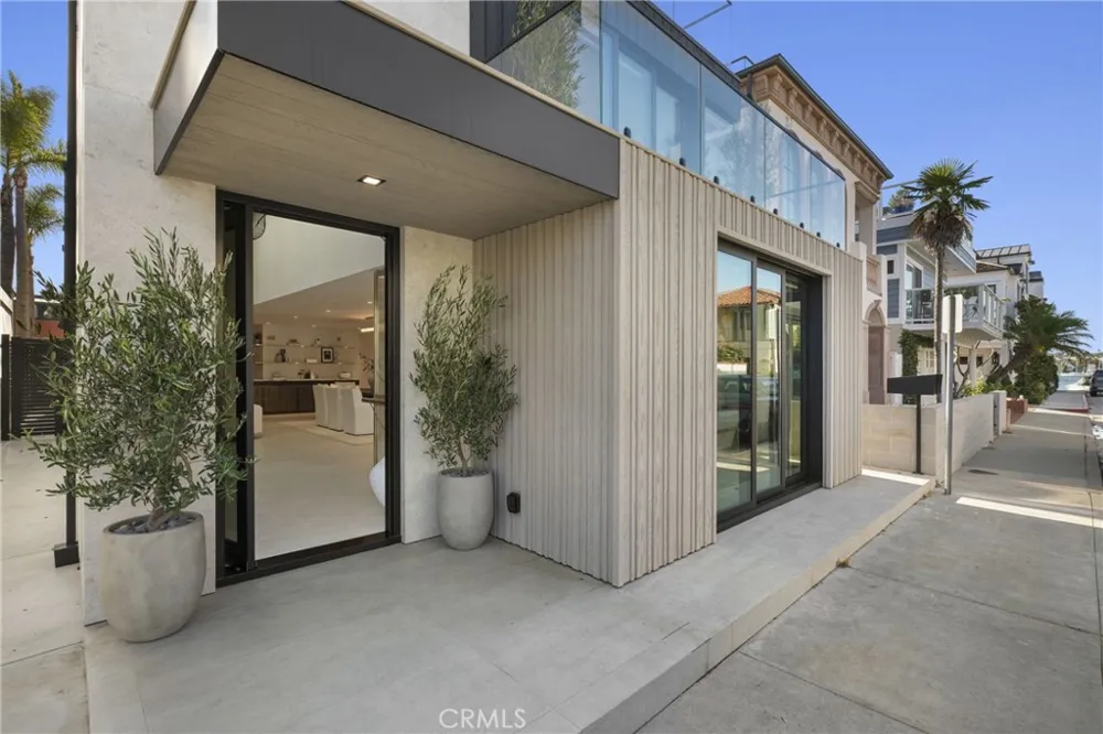 503 J Newport Beach, CA 92661