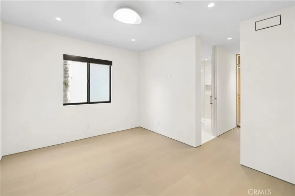 503 J Newport Beach, CA 92661