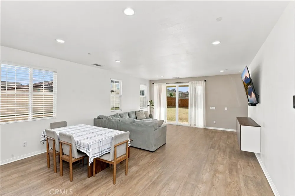 43891 61st Street W Lancaster, CA 93536