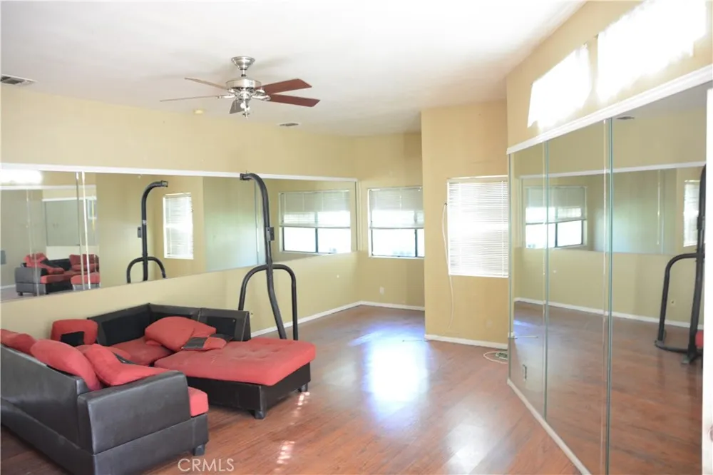 2824 Candlewood Lakewood, CA 90712