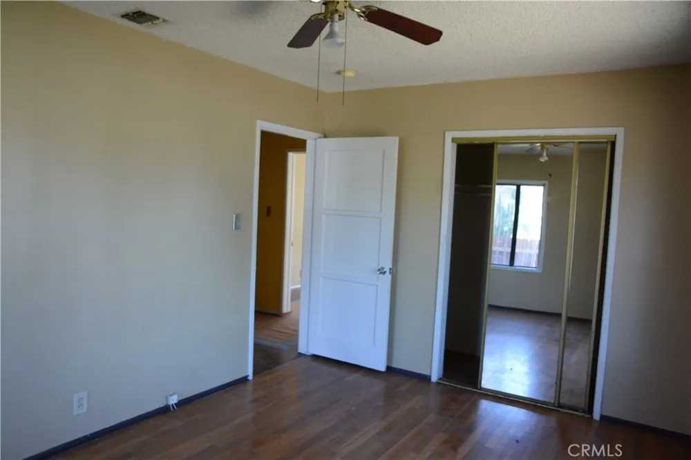 2824 Candlewood Lakewood, CA 90712