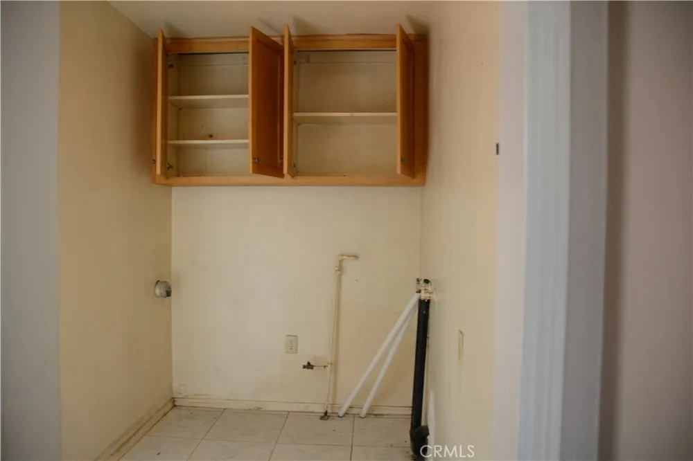 2824 Candlewood Lakewood, CA 90712