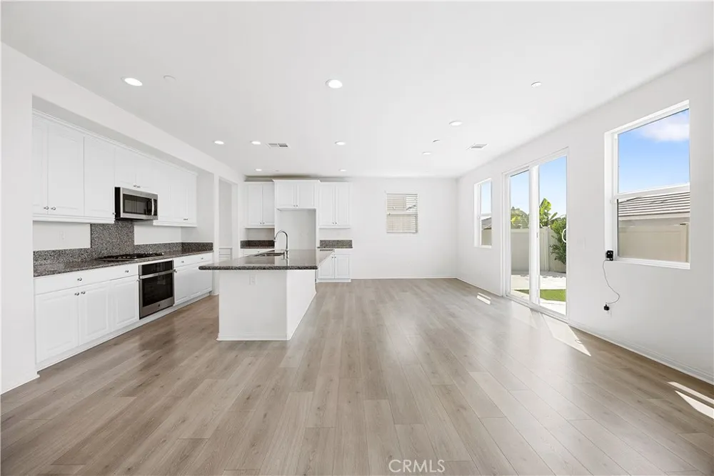30383 Freeman Menifee, CA 92584