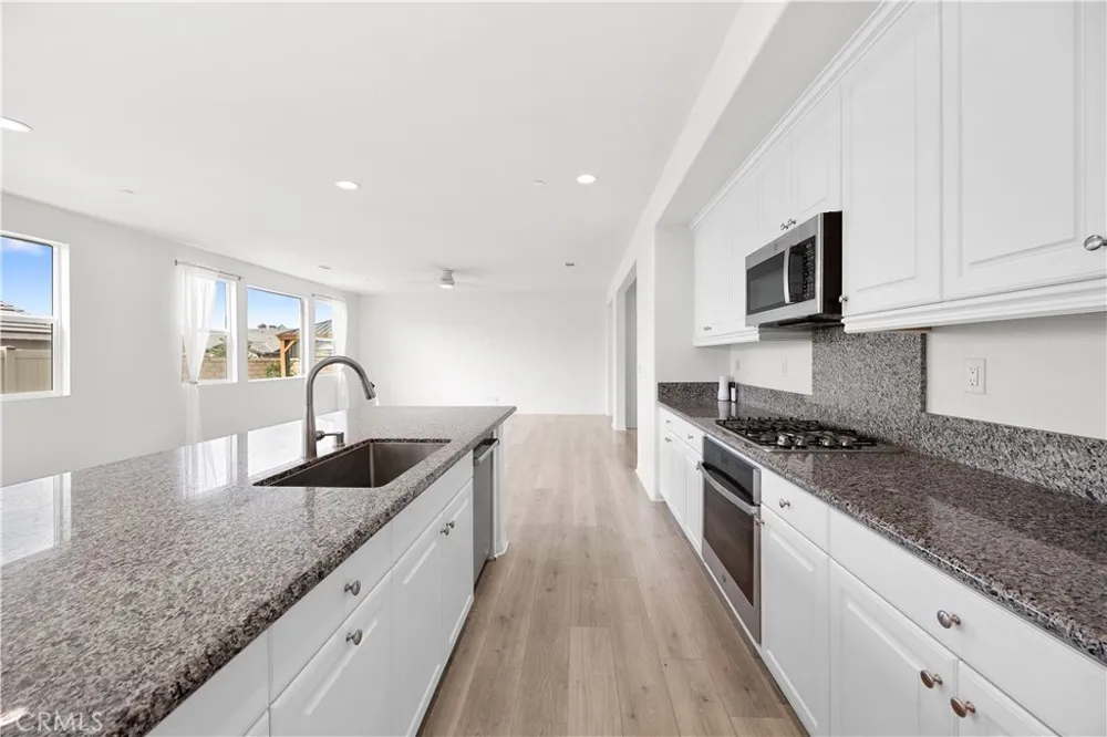 30383 Freeman Menifee, CA 92584