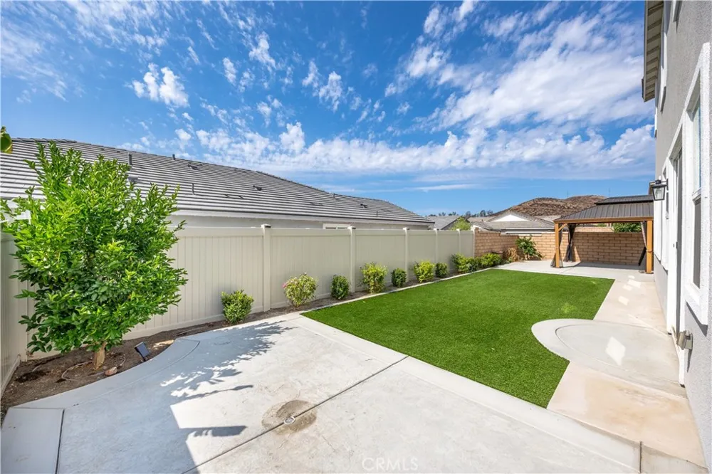 30383 Freeman Menifee, CA 92584