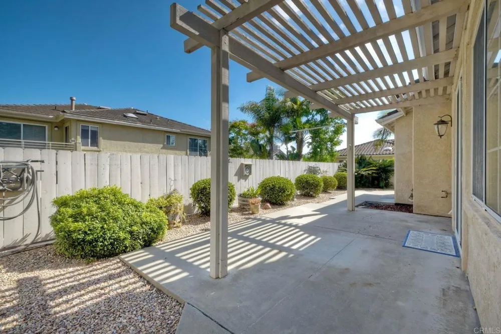 3106 Corte Nina Carlsbad, CA 92009