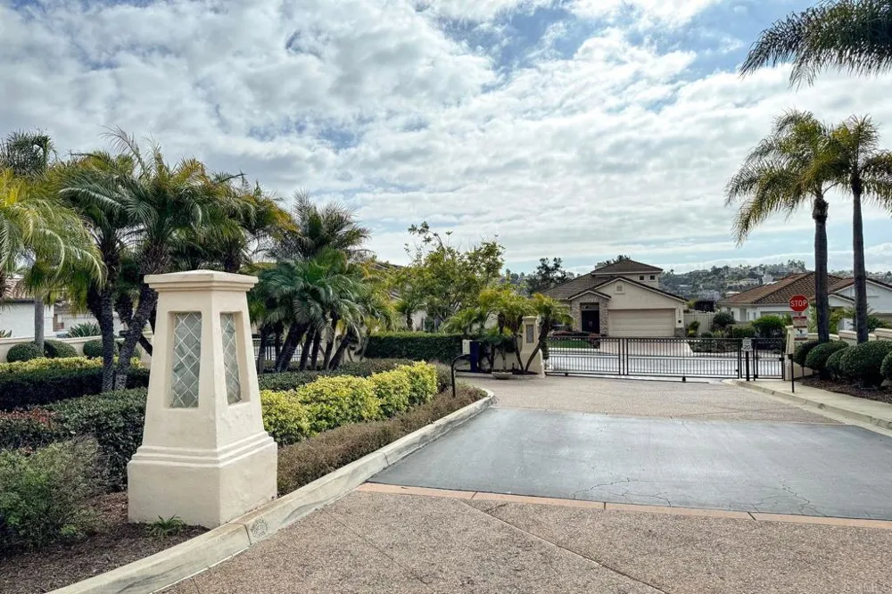 3106 Corte Nina Carlsbad, CA 92009