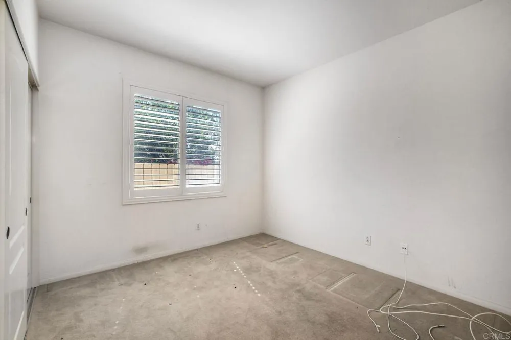 3106 Corte Nina Carlsbad, CA 92009