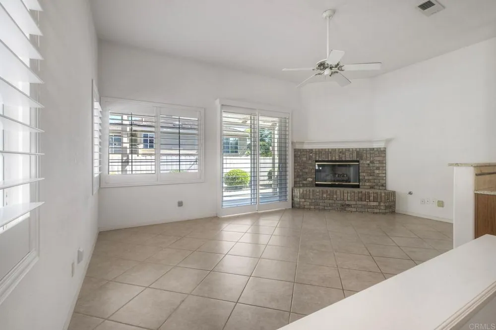 3106 Corte Nina Carlsbad, CA 92009