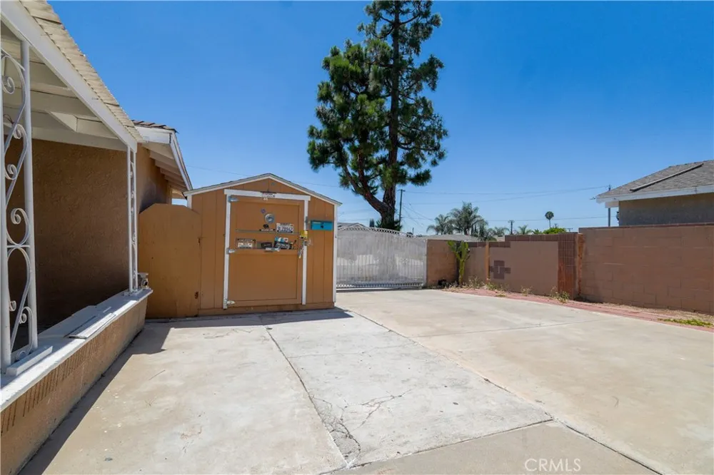 11629 Santa Gertrudes Avenue Whittier, CA 90604