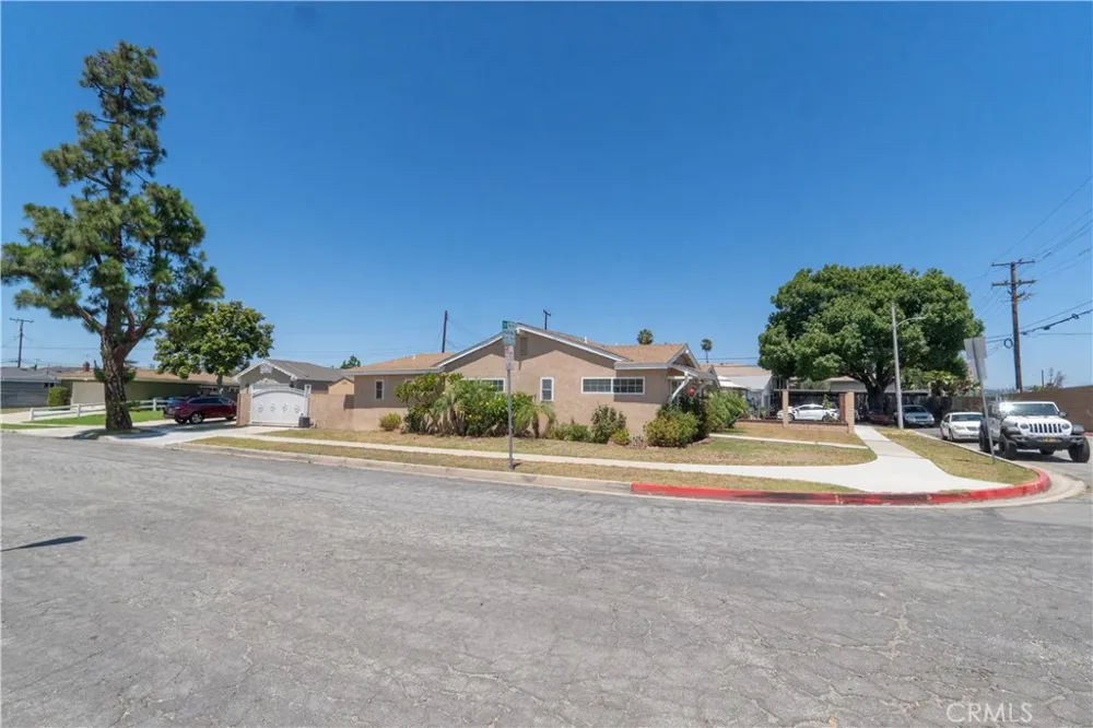 11629 Santa Gertrudes Avenue Whittier, CA 90604