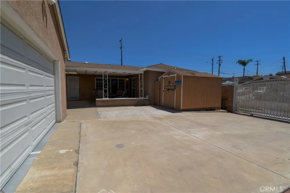 11629 Santa Gertrudes Avenue Whittier, CA 90604