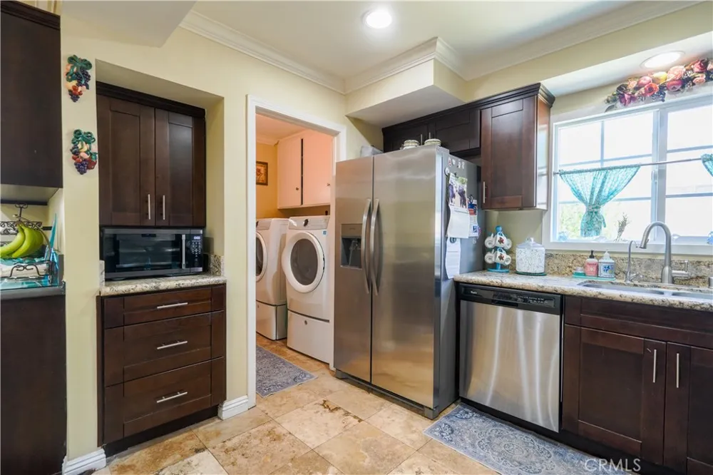 11629 Santa Gertrudes Avenue Whittier, CA 90604