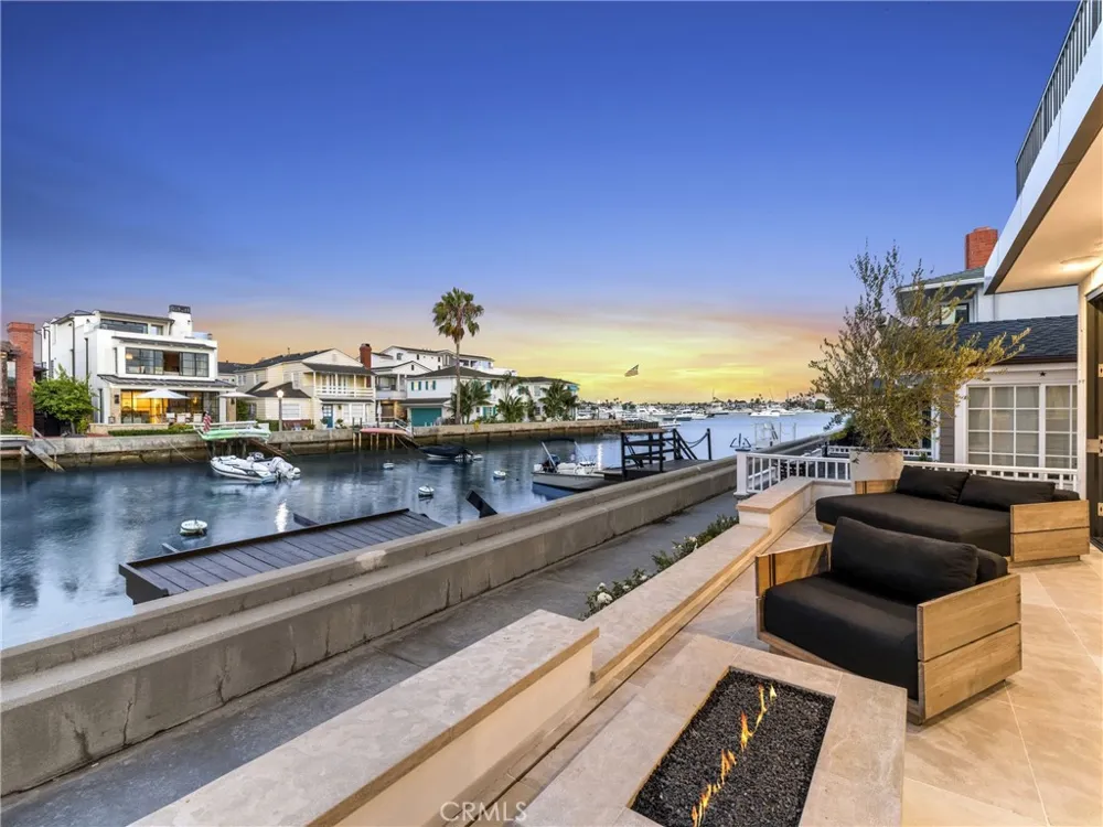 113 Grand Canal Newport Beach, CA 92662