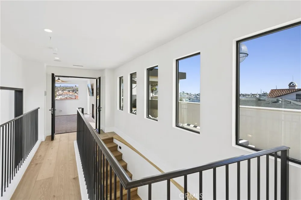 113 Grand Canal Newport Beach, CA 92662