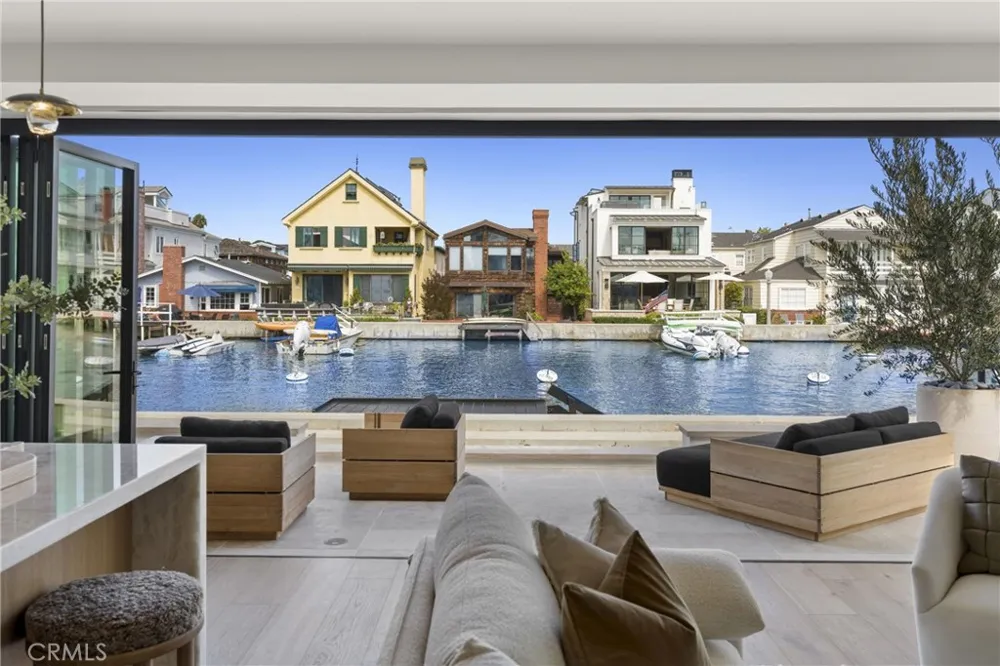 113 Grand Canal Newport Beach, CA 92662
