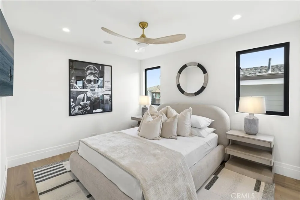 113 Grand Canal Newport Beach, CA 92662