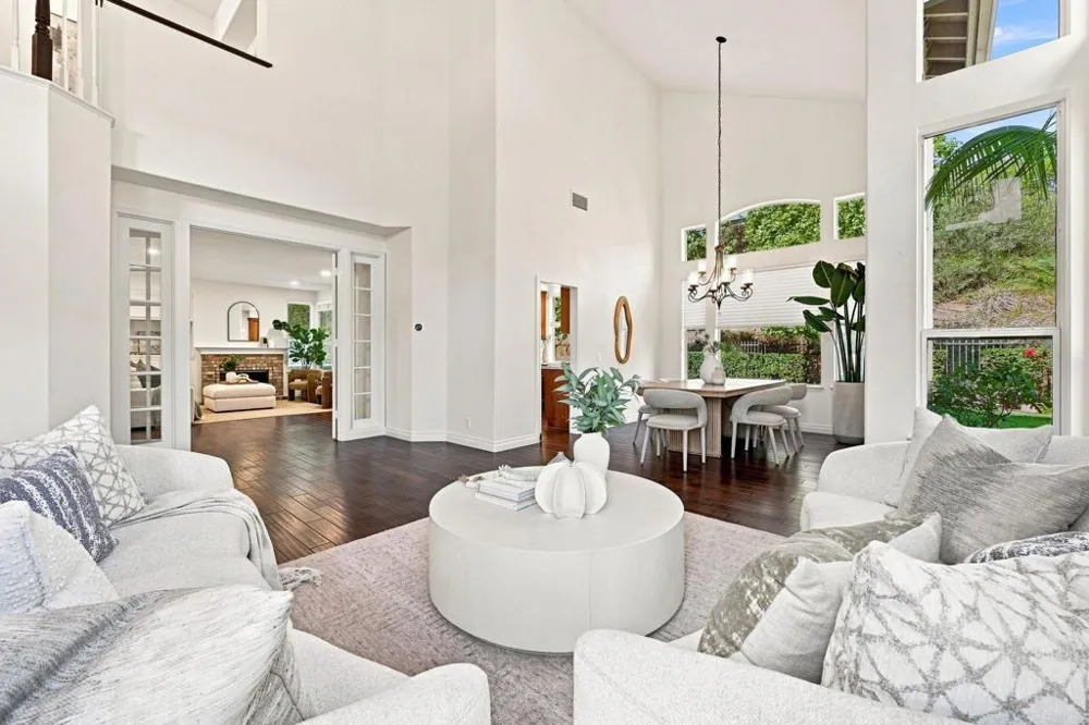 7016 Wildrose Carlsbad, CA 92011